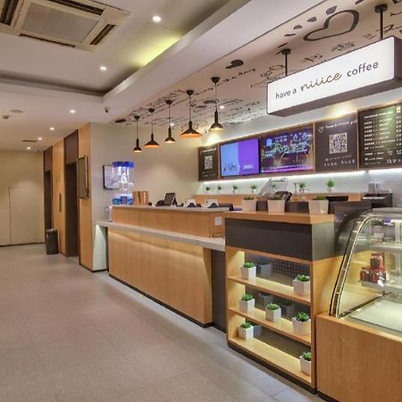 Hanting Hotel Ningbo Tian Yi Square Newbranch Buitenkant foto