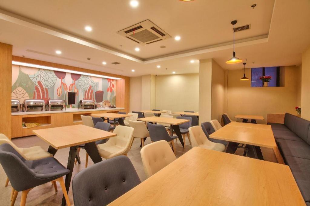 Hanting Hotel Ningbo Tian Yi Square Newbranch Buitenkant foto