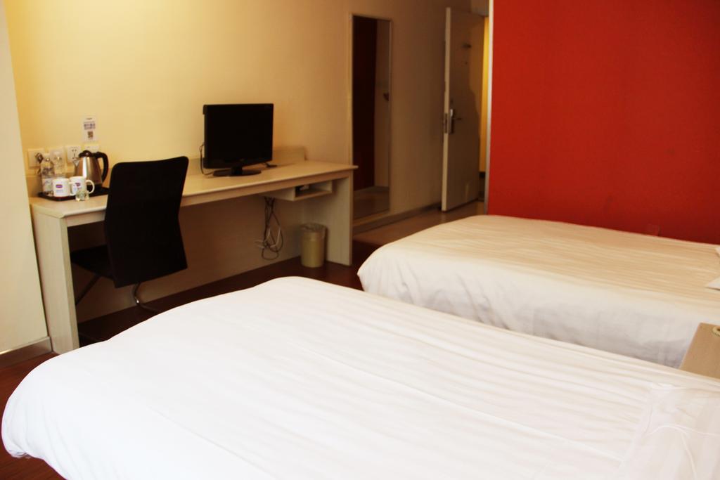 Hanting Hotel Ningbo Tian Yi Square Newbranch Buitenkant foto